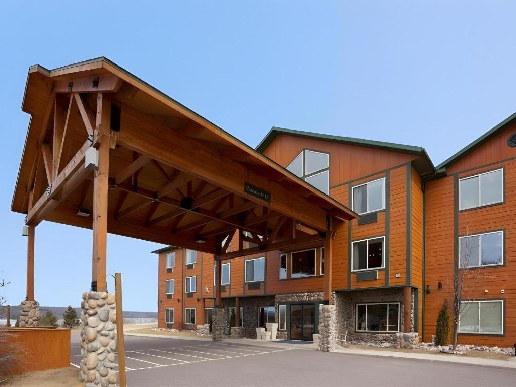 Holiday Inn Express Munising-Lakeview Hotel By Ihg エクステリア 写真