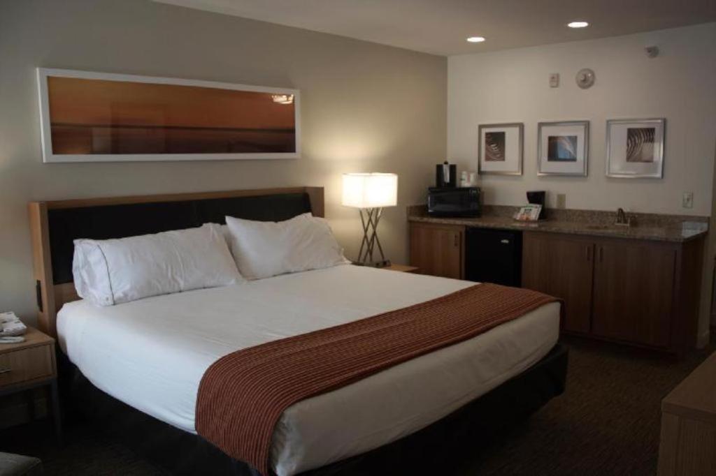 Holiday Inn Express Munising-Lakeview Hotel By Ihg エクステリア 写真