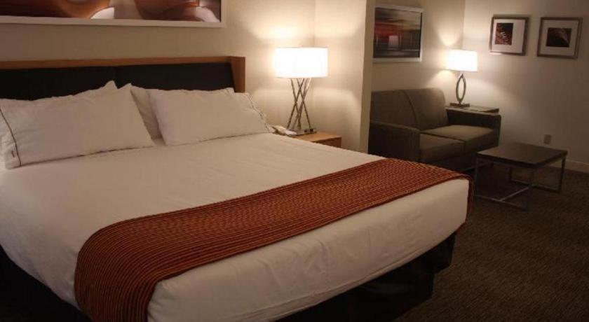 Holiday Inn Express Munising-Lakeview Hotel By Ihg エクステリア 写真