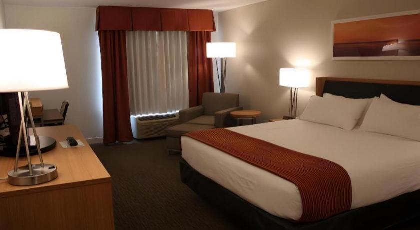 Holiday Inn Express Munising-Lakeview Hotel By Ihg エクステリア 写真