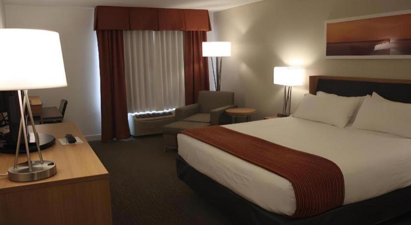 Holiday Inn Express Munising-Lakeview Hotel By Ihg エクステリア 写真