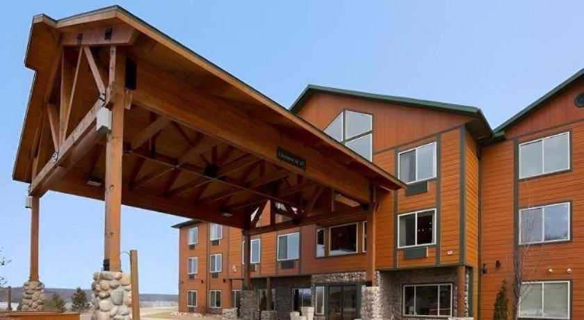 Holiday Inn Express Munising-Lakeview Hotel By Ihg エクステリア 写真