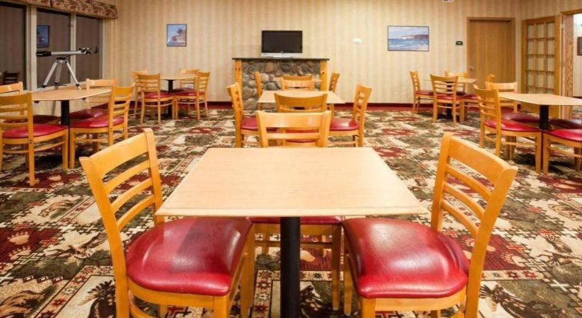 Holiday Inn Express Munising-Lakeview Hotel By Ihg エクステリア 写真